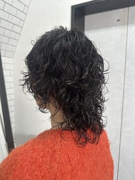 レガーレ(Legare) 30代40代のお洒落ミディアムウルフパーマスタイル