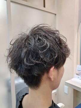 トッカ バイ クローネ 浦和(tocca by KRONE) ナチュラルツイストスパイラルパーマ