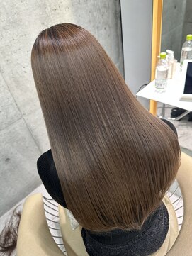 ロンドルピナス 小倉(Lond Lupinus) ブルーブラック/ワイドバング/美髪のススメ/外ハネボブ/北九州