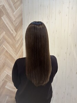 大人女性の魅力を引き出す、日常に寄り添うヘアスタイルを提案◎上質なひとときをお過ごしください【川越】