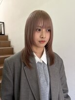 サンク 原宿 表参道(cinq) ヘーゼルグレージュミディアムレイヤー顔まわりチョコブラウン