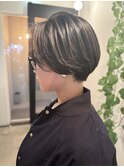 透け感ハイライトショート