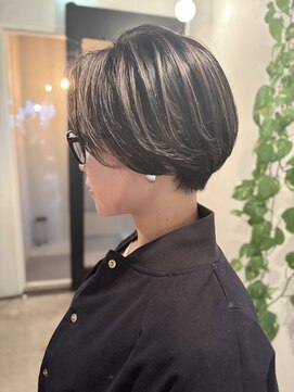 ファボ(favo.) 透け感ハイライトショート