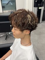 ノイセル 心斎橋(Noisyle) リバースセンターパート/ニュアンスパーマ/ダウンバング/心斎橋h