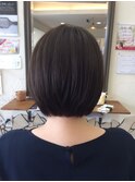 前下がりショートボブ