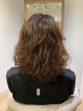 ユーネリー(U-NERY) ミディアムパーマ