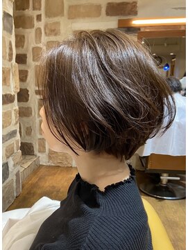 オッジ 六本松店(oggi) ショート+ゆるふわパーマ