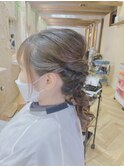 編み込みゆるふわダウンスタイル