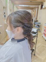 リッチアンドアンジー(RICCI&ANGIE)&nbsp;編み込みゆるふわダウンスタイル