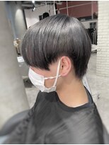 リーオオサカ(Lee Osaka)&nbsp;【あかぬけ】men's 暗めグレー×前下がり グラデーション/新出