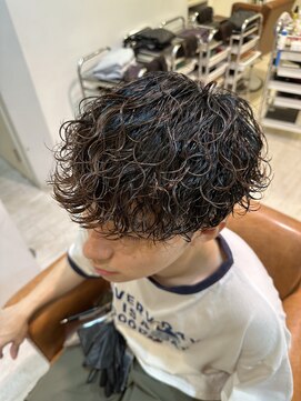 リタ(Lita) 波巻きパーマ　プードルパーマ