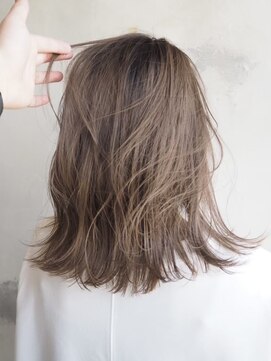 ニュイ(NUIT) ミルクティーベージュダブルカラーケアブリーチグレージュ40代