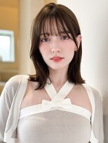 レイヤーカットシースルーバング大人ボブふんわりミディアム