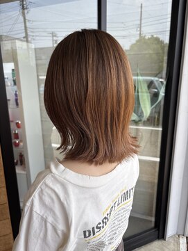 シアン(CyAN) 切りっぱなしボブ