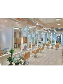 【青葉台駅徒歩５分★】落ちついた店内でリラックスtimeを…♪お悩みや要望も相談しやすいのが嬉しい！