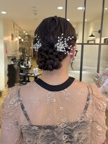 カグヤヒメ ドゥイ(kaguyahime doui)&nbsp;ふんわりアップヘアアレンジ