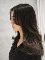 キリ 逗子(kiri) 逗子葉山ワンホンレイヤー韓国レイヤーカット顔周りレイヤー学割