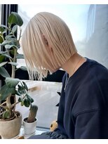 ブランク(BLANK) ホワイトブロンド◯