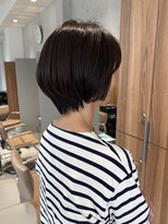 ガリカ 博多(Gallica) <ゲスト>大人上品スタイル、ダークブラウン x ひし形ショート