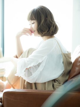 ルーチェ 大宮(Luce) 大人かわいいエアリーショートオン眉切りっぱなしボブ