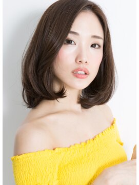 エスアンドエフ美容室 松富店(S&F) センターパートの大人かわいいフェミニンボブスタイル