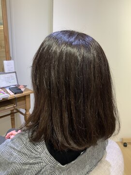 ユーネリー(U-NERY) ベージュブラウンカラー