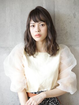 ラシェル パル ノエル(Laciel par Noel) 抜け感たっぷりのレイヤーミディアム