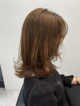 エスカーラ 表参道(THE ESCALA) くびれミディアム×ハニーベージュ【タビラマユミ】