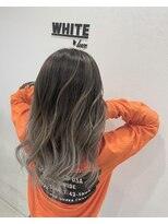 アンダーバーホワイト 西宮店(_WHITE) バレイヤージュカラー　グレージュ