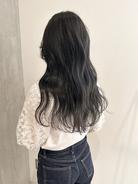 ヨーク(YOKE) YOKE 大人かわいい透明感ブルーグレージュアッシュ艶髪ブリーチ