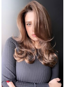 ブルックス レイヤーカット　ハイライト　ロングレイヤー