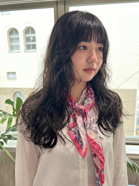 【Ayumi】黒髪ロングパーマ、ウェーブパーマ、ニュアンスパーマ