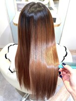 アンド ラ ブランシュ(&.La Blanche)&nbsp;レイヤーカット/オリーブベージュ/夏のヘアアレンジ/髪質改善