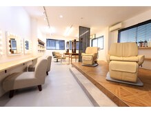 リコローレ(RE:COLORE)の雰囲気（今までに無いデザイナー監修のシンプルでお洒落なカラー専門店♪）