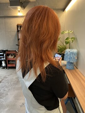 ナループロア ルームー(Nalu pu loa ROOMOO) ロングウルフ/ウルフカット/レイヤーウルフ/オレンジカラー