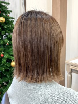 アルターリール(aL ter Rire) 黒髪/ボブルフ/ネビージュ/小顔/ワンレン/中村郁未