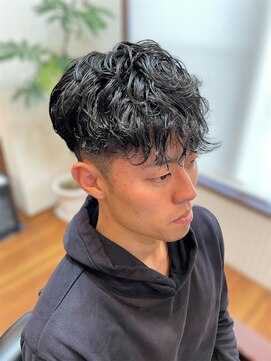 ザ バーバー ナカヤ(THE BARBER NAKAYA) 緩めスペインカール