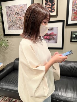 メゾン アヴァロ(Maison Avallo) 艶美髪切りっぱなしロブ