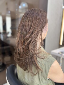 フレア(FLAiR) 30代40代白髪ぼかしインナーレイヤーカットコテ巻き仕上げ