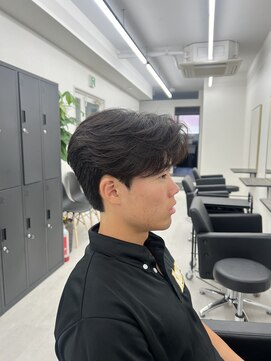 ステージ(STAGE) ダウンパーマ　ニュアンスパーマ　センターパート