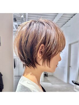 ジュベ(juve.) ナチュラルにまとまる丸みショート