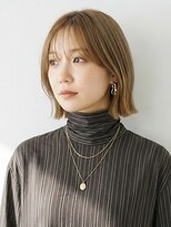 キビト(kibito) 新宿ミディアムボブ外ハネボブミルクティーブロンド20代30代40代