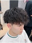 波巻きツイストスパイラル/リバースセンターパート[大宮/理容室]