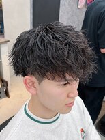 リルジー 大宮店(LIL.G)&nbsp;波巻きツイストスパイラル/リバースセンターパート[大宮/理容室]