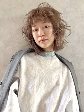ディッセンバー 渋谷(December) ミルクティーベージュ/ベージュ/ブリーチカラー