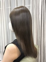 ノーヴィス 心斎橋(NOViiiCE) グレージュ/ハッシュカット/透け感カラー/カラー