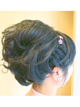 美容室 シノン(chinon) 短いまとめ髪