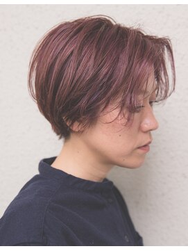 ニイ(nii.) niiカット×ピンクアッシュ×ハンサムショート