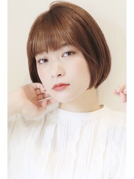 アイ(I.) 【I.】収まりのいい上品前下がりショートボブ大人可愛い髪型