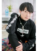 チャコールグレー透明感ツーブロックショートa1